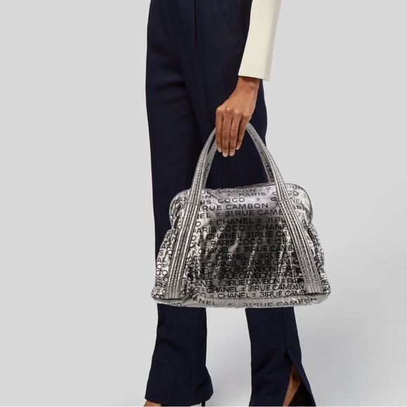 CHANEL Rue Cambon Bowler Hand Bag - Picture 5 of 17